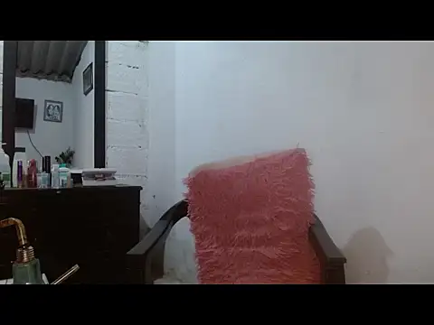 Larry-n-clouds' Webcam Show