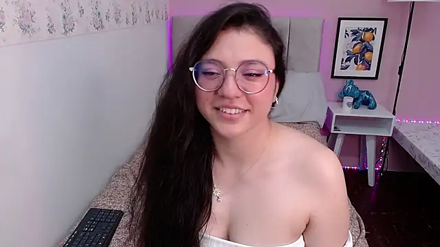Angelie_Rosebrm Obrolan Langsung XXX
