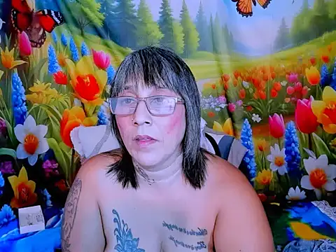 indianroxy live XXX chat