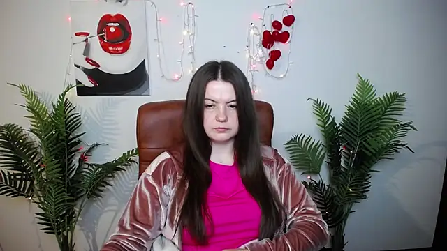 MavkaCute Adlı Modelin Canlı XXX Sohbeti