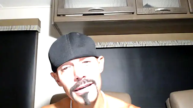ThickD2C's Live XXX Chat