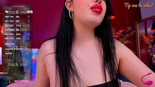 Mayzzie's Live Chat Room