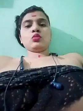 ห้องแชทสดของ Kiara-Sharma