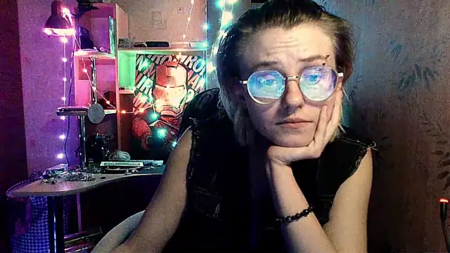 Chatroom XXX en direct de __Freya___