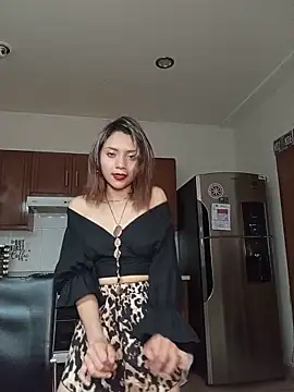 Dama_Scarlata18's Live XXX Chat