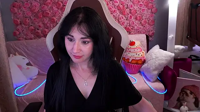 CarolinaaFoxyyy Adlı Modelin Canlı XXX Sohbeti