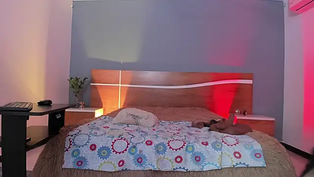 loress_ass_mature Adlı Modelin Canlı XXX Sohbeti