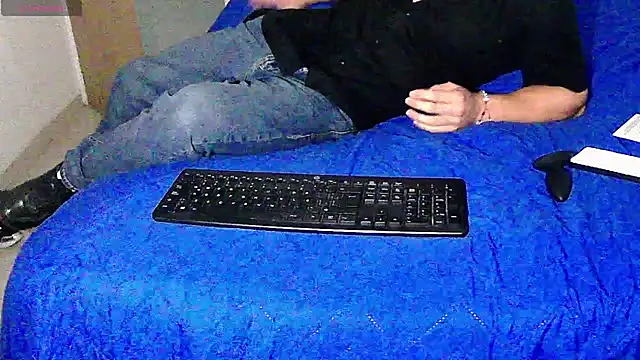 TouchDaddy4 élő XXX-chatje