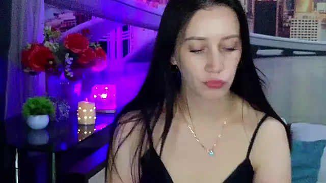 MonicaSweetx Chat XXX in diretta
