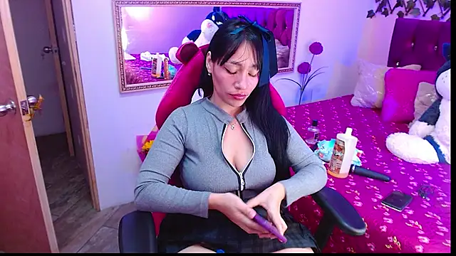 Chat +18 de IVET_CUTE1 ao vivo