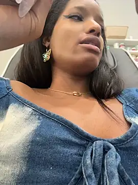 Sala de chat en directo de NicoleCocksXXX
