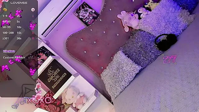 Megaan_Dolll's Webcam Show