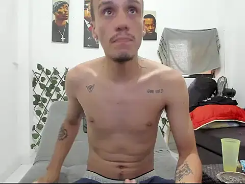 Latins_Boss Show Webcam