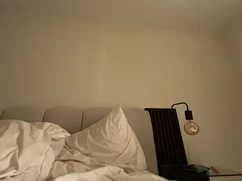 Chat +18 de TitiTinyThai ao vivo
