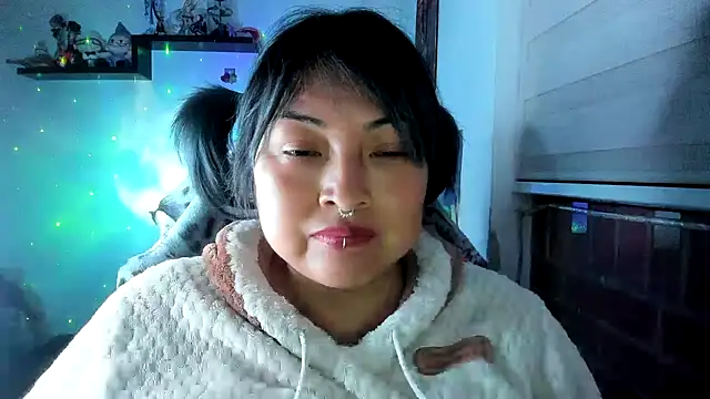 Živý XXX chat Shaddycute_