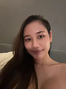 Živý XXX chat SweetThaiGirlfriend