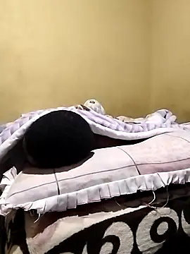 Breezyvikky Adlı Modelin Canlı XXX Sohbeti