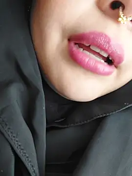 Elinaax's Live XXX Chat