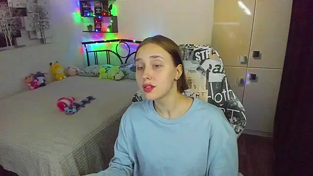CrazyBitchInLace's Live XXX Chat