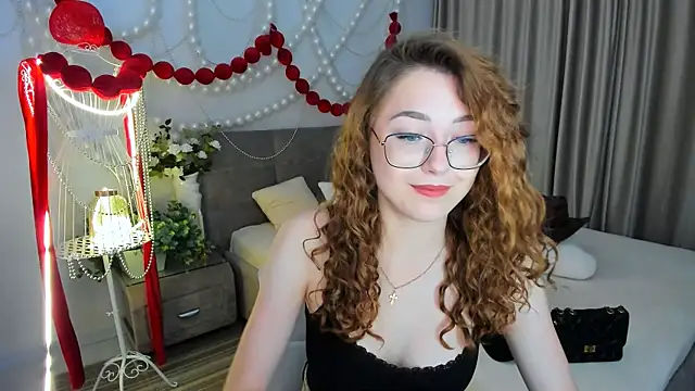 SereneFlame live XXX chat