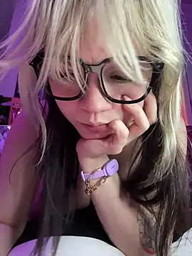 Cutiepiespanks Live XXX Chat