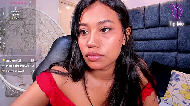 thalia_nichols Adlı Modelin Canlı XXX Sohbeti