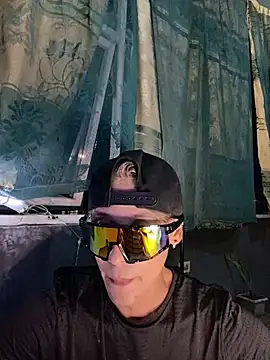 Pokazy przed kamerką – maxwell_crazy1
