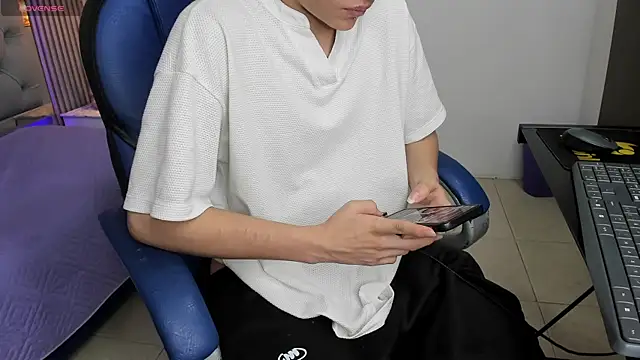 SamBlack_ 在線直播表演
