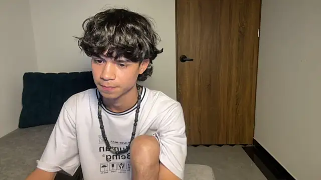 OopsAgain_ 在線直播表演