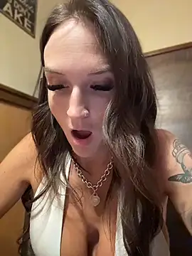 Kate-Paul Adlı Modelin Canlı XXX Sohbeti