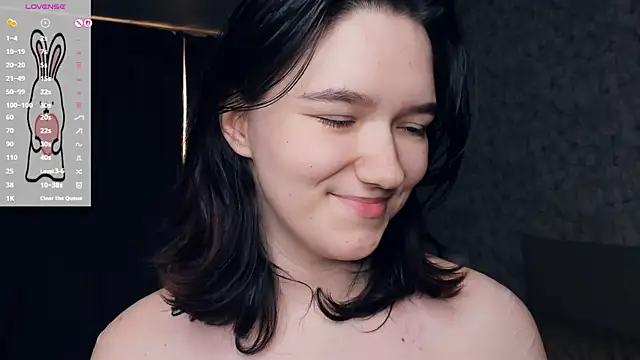 KarinStfleur Show in webcam