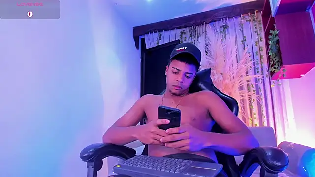 แชท XXX สดของ TaylorClay_
