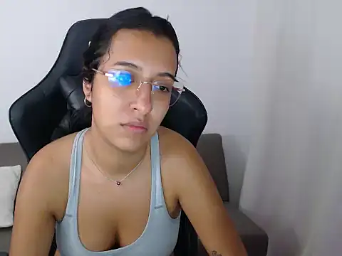 Valerygomez02's Live Chat Room