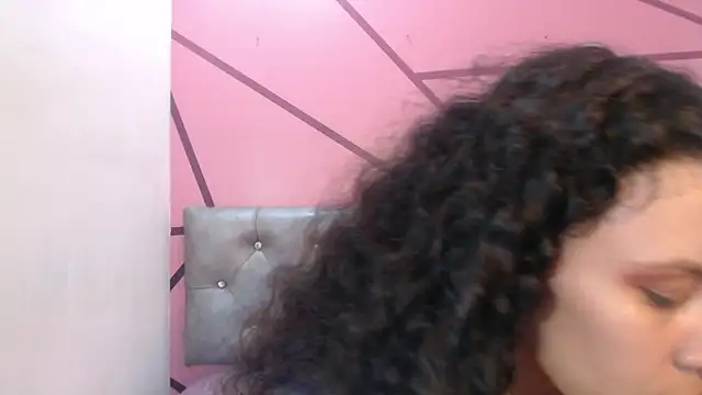 Little18Doll লাইভ XXX চ্যাট