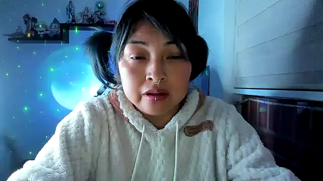 Shaddycute_のライブXXXチャット