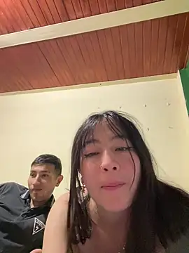 Wayne-and-Milu Webcam-Show