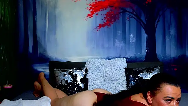 Chat XXX en directo de ElizabethEven