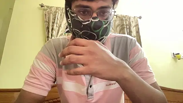 Slave_Aryan élő XXX-chatje