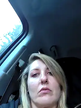Chat XXX ao vivo de SheIsSomething