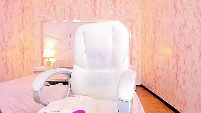Chat soba uživo modela Emily_Whinfre