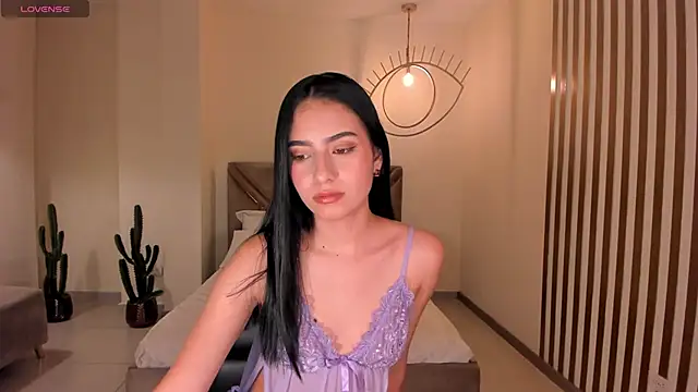 LucieMartin Adlı Modelin Canlı XXX Sohbeti