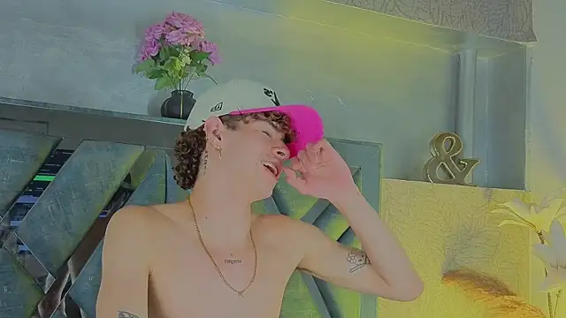 nova_salvatore Live XXX Chat