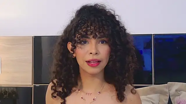 TamaraMontiel Adlı Modelin Canlı XXX Sohbeti