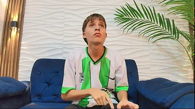 Pavo_tvのウェブカメラショー