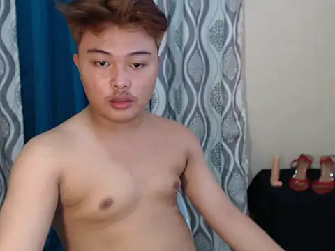 Show de urasianjohnny na webcam
