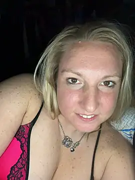Chat XXX en directo de sweetkacibaby