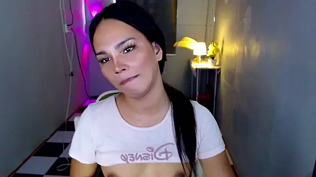 SanyaGirlx Pertunjukan Webcam