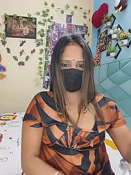 hoty_girlea Show in webcam