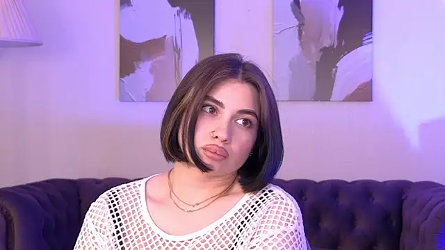 AdrianaToress 即時 XXX 聊天