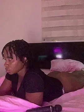 MISSMAYSROOM Adlı Modelin Canlı XXX Sohbeti